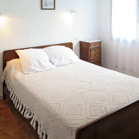 Cherte - Uza100 By Interhome