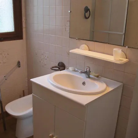 Cherte - Uza100 By Interhome Nyaraló Uza